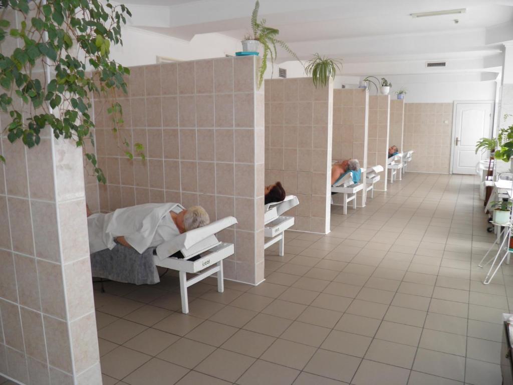 Sanatoriy Almaz Hotel Truskavets Exterior foto